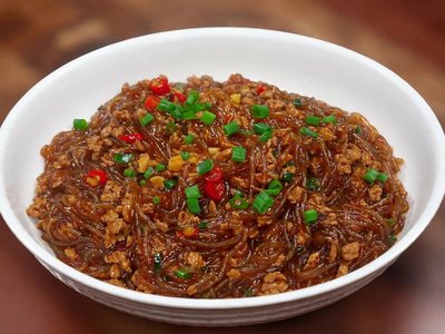 蚂蚁上树