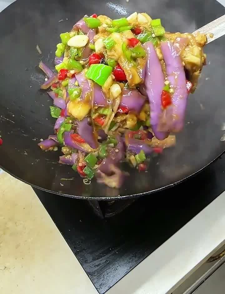 茄子炒辣椒