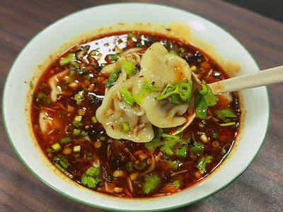 酸汤水饺汤