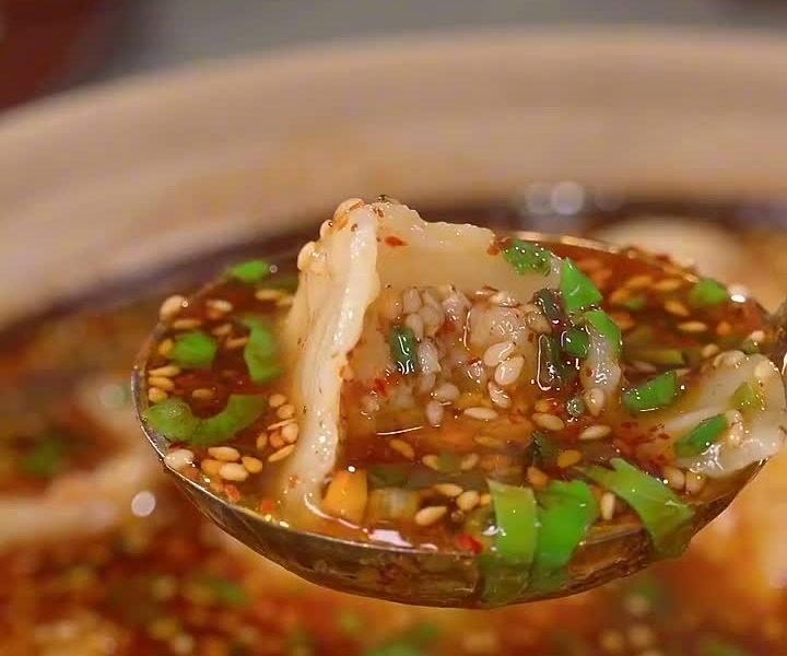 酸汤水饺汤